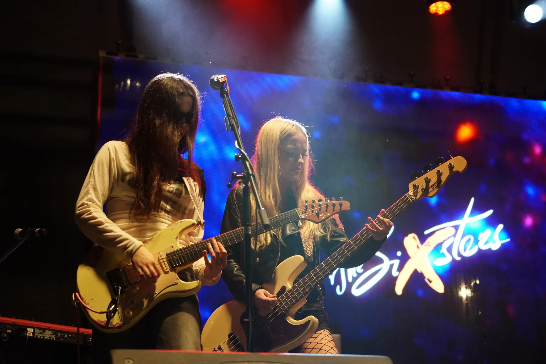 Guitarists on stage